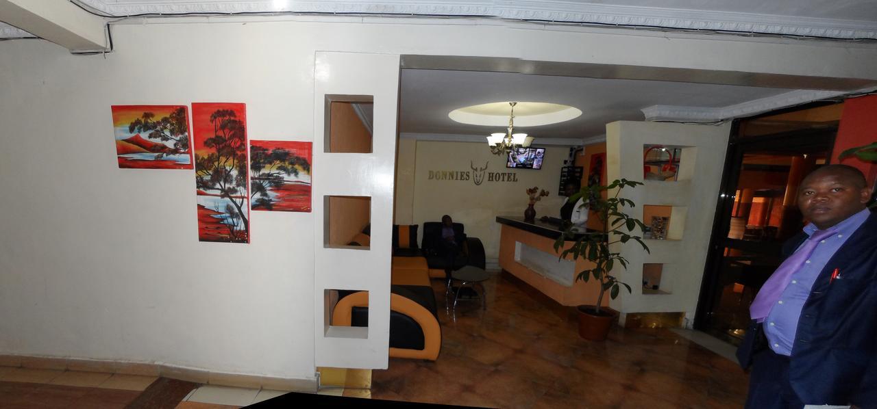 Donnies Hotel Nakuru Exterior photo